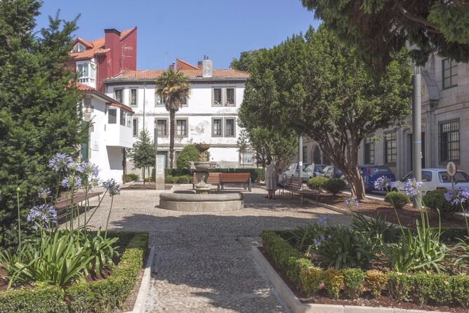 A Coruña Scavenger Hunt and Sights Self-Guided Tour - Timing, breaks, and cruise-day planning