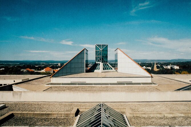 A Remarkable Scavenger Hunt: Culture In Canberra, ACT - How the Let’s Roam App Shapes the Day