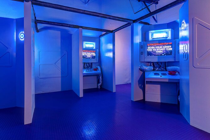A Traitor Among Us Escape Room Game for Private Group - A spaceship game with no locks or keys