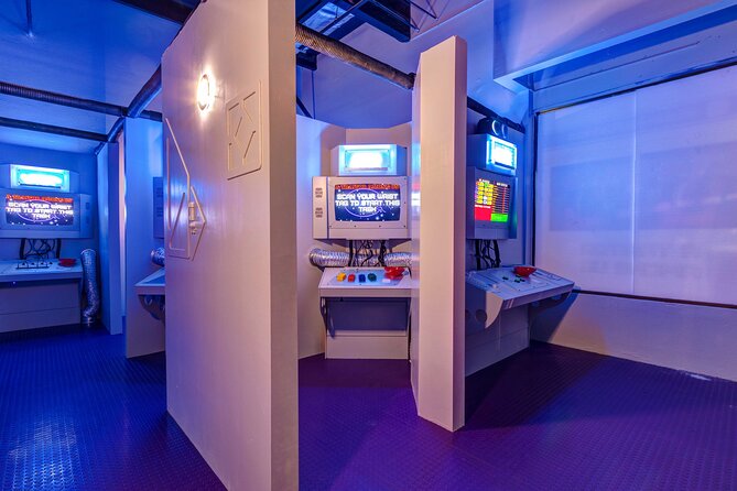 A Traitor Among Us Escape Room Game for Private Group - What makes the game good for families