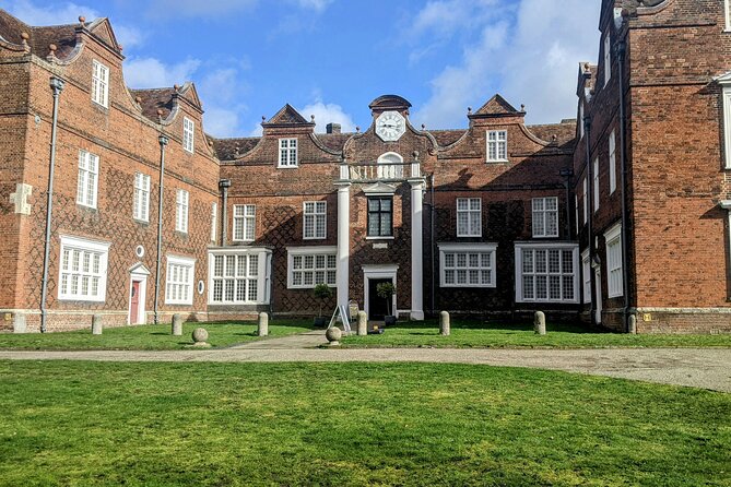 A Walk through Tudor Ipswich Tour and Exploration Game - Challenges turn sightseeing into a shared game