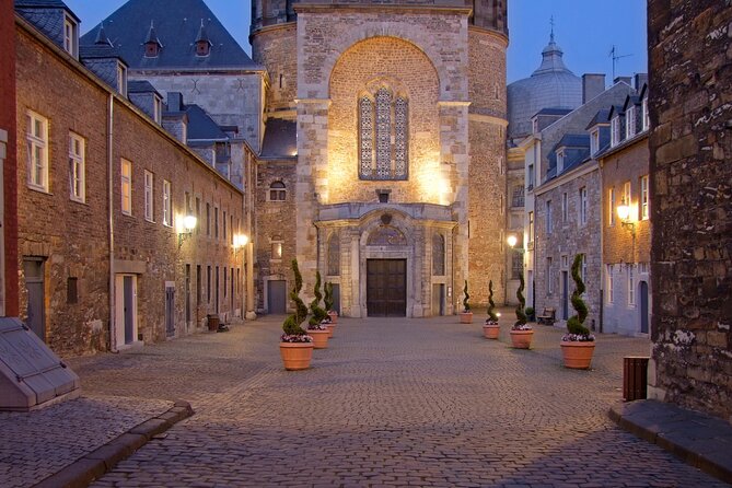 Aachen Scavenger Hunt and Highlights Self Guided Audio Tour - What this Aachen walk is really like