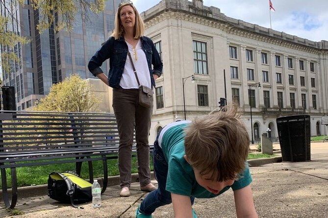 Adventurous Scavenger Hunt in Lincoln by 3Quest Challenge - Key points to know