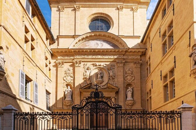 Aix-en-Provence Exploration Game and City Tour on your Phone - The app is the main strength and the main risk