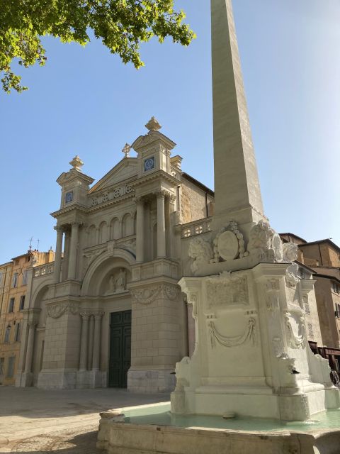 Aix Treasure Hunt - Fountains, gardens, and the small details of Aix