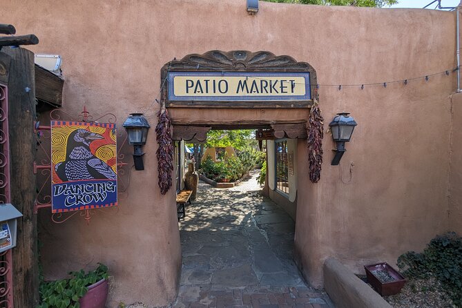 Albuquerque Scavenger Hunt Walking Tour and Game - Nineteen clues, points, and group play