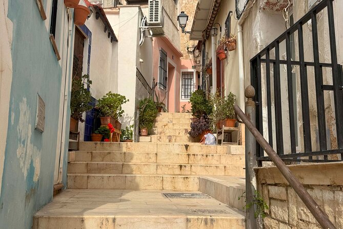 Alicante Secret Society Exploration Game and Tour - How the Alicante Secret Society Game Works