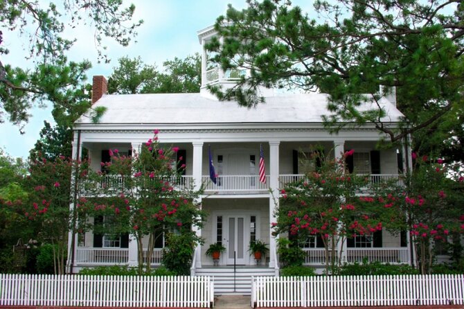 Amazing Scavenger Hunt: Lafayette In Full Bloom - What the Let’s Roam app actually does