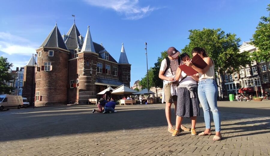 Amsterdam: Treasure Hunt Walking Tour "A Secret Sender" - Key points at a glance