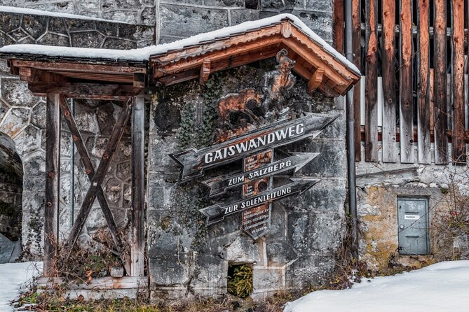 Ancient Treasures in Hallstatt: Exploration Game and Tour - Two notable streets and Hallberg 18