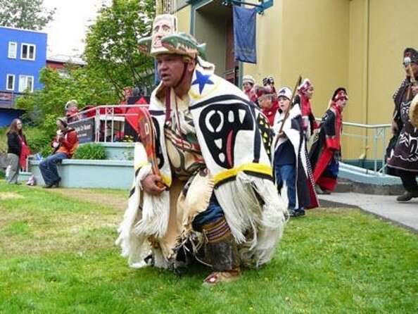 Astonishing Juneau Scavenger Hunt: Juneau Journey - A Low-Cost Way to Get Your Bearings in Juneau