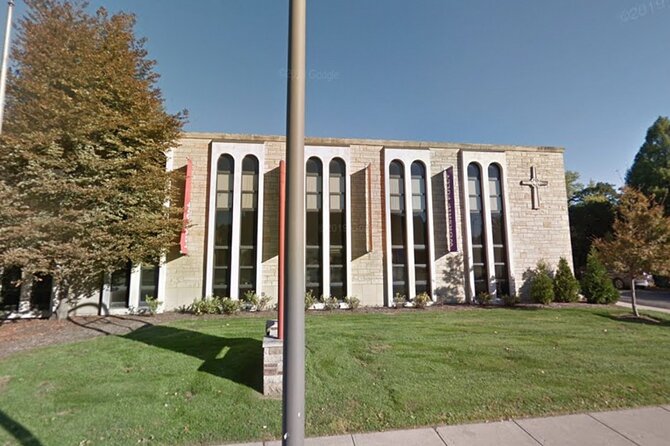 Astonishing Scavenger Hunt: Columbus Sails East - Lincoln Theatre and Columbus stories