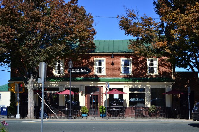 Astounding Scavenger Hunt: Centuries of Charlottesville - Court Square Tavern and the character of Court Square
