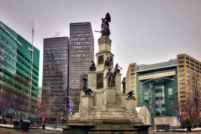 Astounding Scavenger Hunt: Detroit Roll Through Motor City - Hart Plaza and the Detroit Riverfront