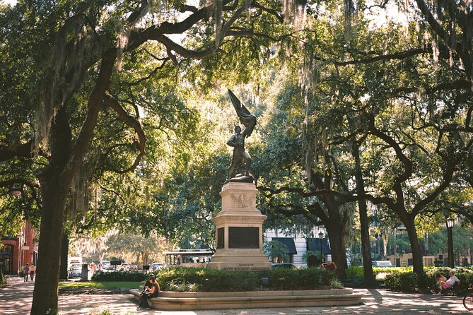 Astounding Scavenger Hunt: Historic Savannah Adventure - The Olde Pink House and Savannah’s polished side