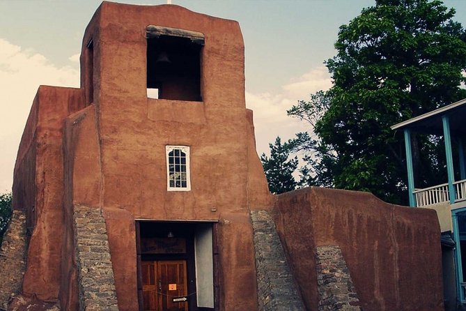 Astounding Scavenger Hunt: The Oldest Capital Comes Alive - Santa Fe sightseeing with a little friendly competition