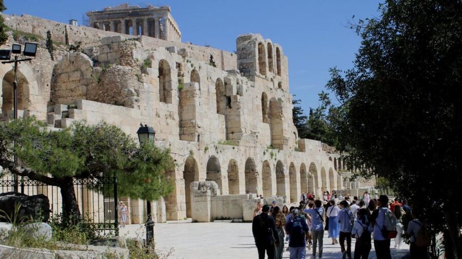Athens: Percy Family Treasure Hunt & Tour - Why This Athens Treasure Hunt Works for Families