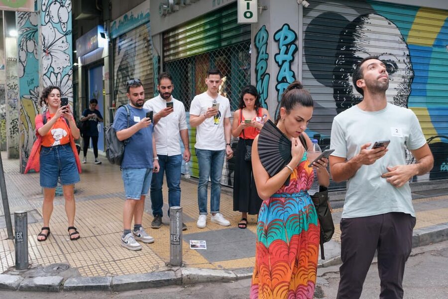 Athens: Street Art Treasure Hunt with Food Stop - Key points to know before you book