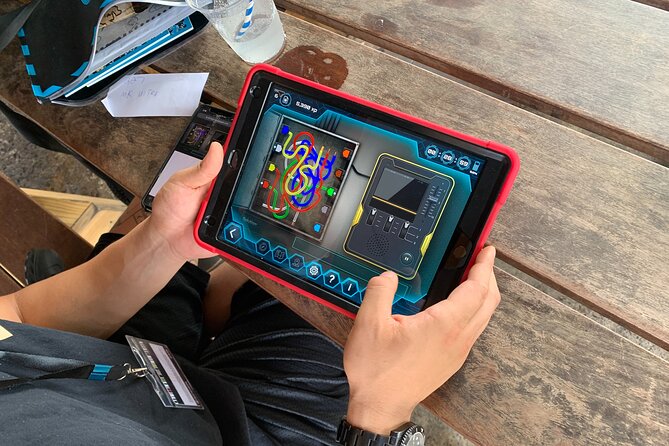 Augmented Reality Secret Agent Treasure Hunt in St Thomas - Finding the beach and the buried vaccine
