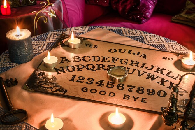 Auxerre: Magic Themed Escape Game in Town - Following the families and collecting clues