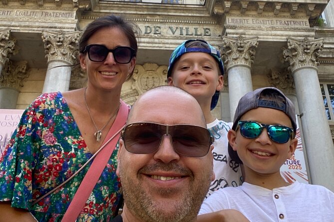 Avignon Scavenger Hunt and Sights Self-Guided Tour - Starting in the Quartier des Teinturiers