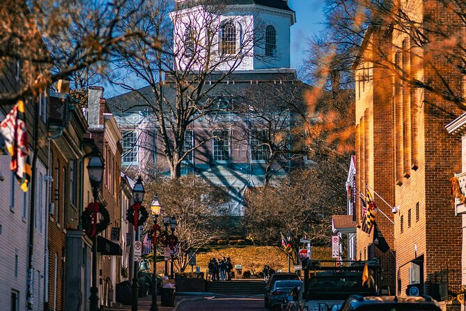 Awesome Scavenger Hunt: Annapolis Red Bricks & Blue Views - James Brice House and the clues in the details