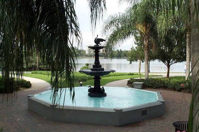 Awesome Scavenger Hunt: Lake Eola's Art Scene & Scenery - Family appeal, group size, and pace