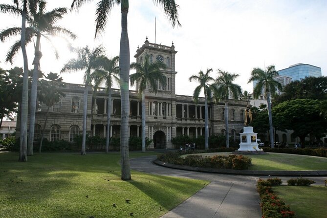 Awesome Scavenger Hunt: Royal Views Of Honolulu - Iolani Palace: The strongest historical stop