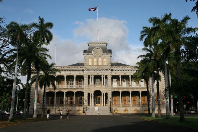 Awesome Scavenger Hunt: Royal Views Of Honolulu - What the Let’s Roam app adds