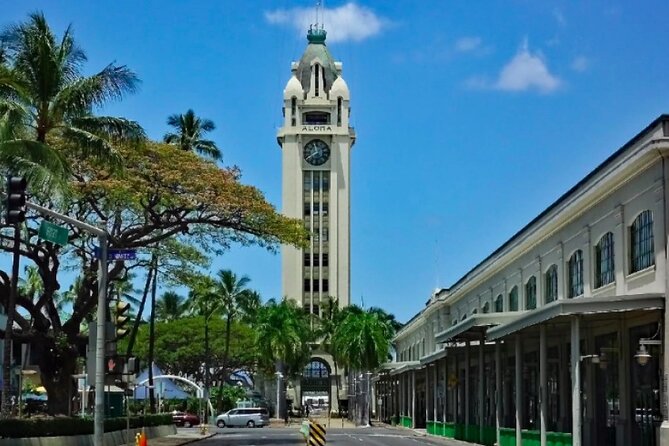 Awesome Scavenger Hunt: Royal Views Of Honolulu - Hawaii State Capitol: Begin with Honolulu’s civic heart