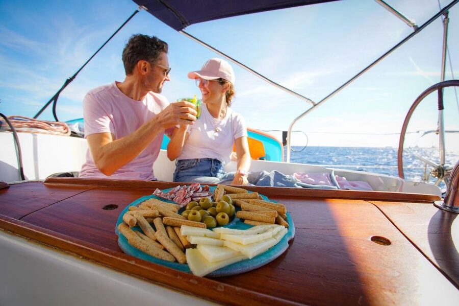 Barcelona: Escape Room Experience and Sailing Cruise - Getting from the puzzle room to Port Olimpic
