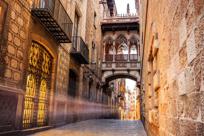 Barcelona Gothic Quarter Scavenger Hunt and City Highlights Walking Tour - Plaça del Rei and the medieval heart of the city