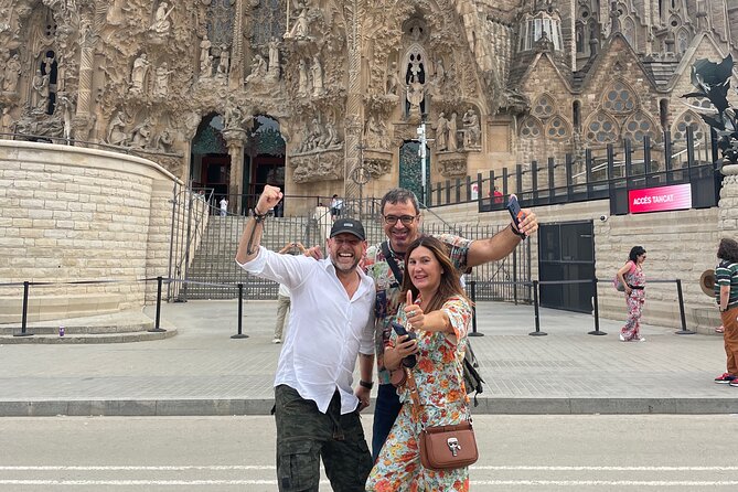 Barcelona Scavenger Hunt and Sights Self-Guided Tour - Casa Milà, Also Called La Pedrera