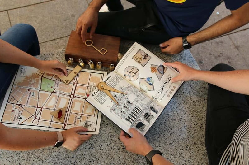 Barcelona: The Search for the Snake Stone City Treasure Hunt - Plaça Reial adds a lively change of scene
