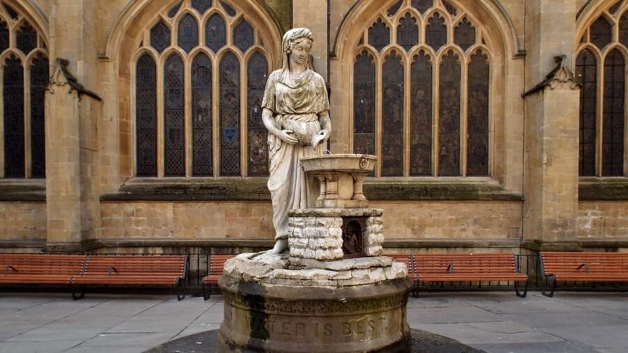 Bath: City Walking Tour & Exploration Game - Accessibility and group fit