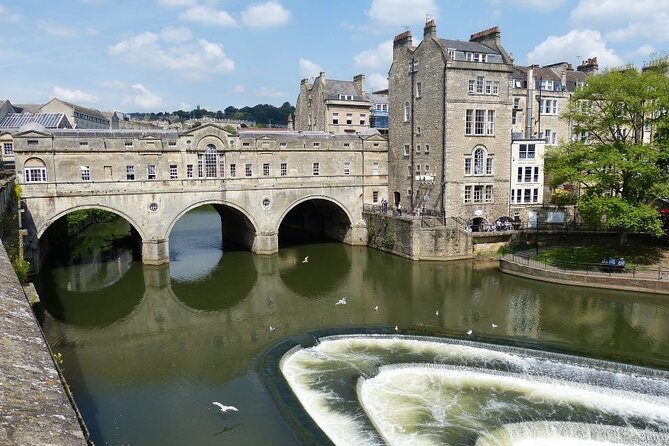 Bath Quest: Self Guided City Walk & Immersive Treasure Hunt - No. 1 Royal Crescent and Bath’s Georgian Style