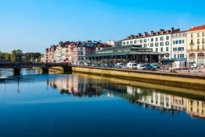 Bayonne: Outdoor Escape Game Discover Bayonne – Txokolatea