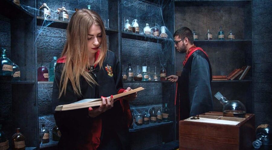 Berlin: “Shadow of the Rubber Duck” Escape Room Experience - Languages, timing, and booking flexibility
