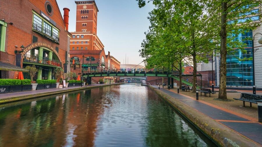 Birmingham: City Walking Tour and Exploration Game - Is $37 good value for up to five people?