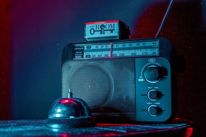 Blackout Motel Escape Room Experience in Avondale - The first minutes: getting organized fast