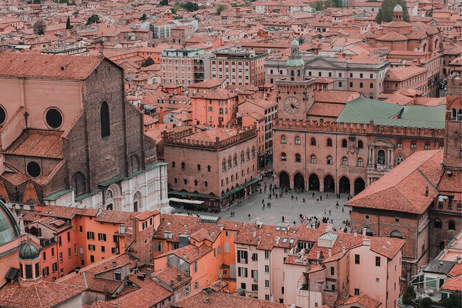 Bologna Scavenger Hunt and Highlights Self Guided Audio Tour - Oratorio Spirito Santo and Basilica di San Domenico