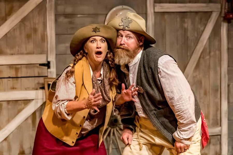 Branson: Whodunnit Hoedown Murder Mystery Dinner Show - The mystery rewards attention, not expertise