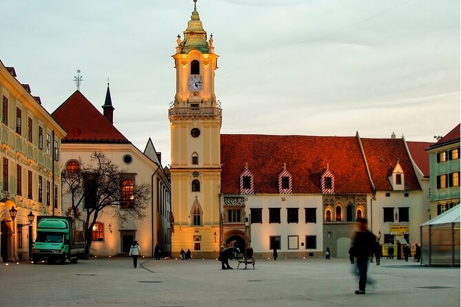 Bratislava Scavenger Hunt and Highlights Self Guided Audio Tour - How the Scavenger Hunt Works