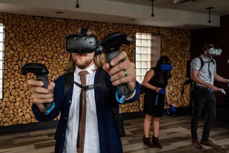 Bratislava: virtual reality escape room - The one-hour game: solving as a real team