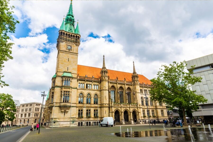 Braunschweig: Scavenger Hunt Self-Guided Walking Tour - What comes in the box