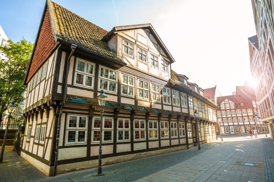 Braunschweig: Scavenger Hunt Self-Guided Walking Tour - Is $47 good value for up to 10 people?