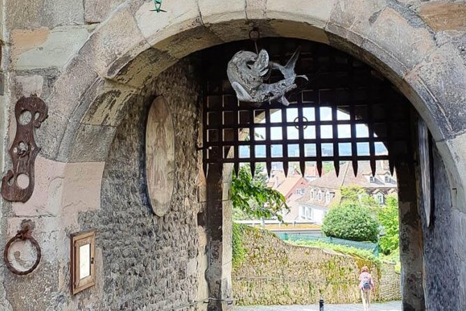 Bregenz Scavenger Hunt and Sights Self-Guided Tour - How the clues and questions work