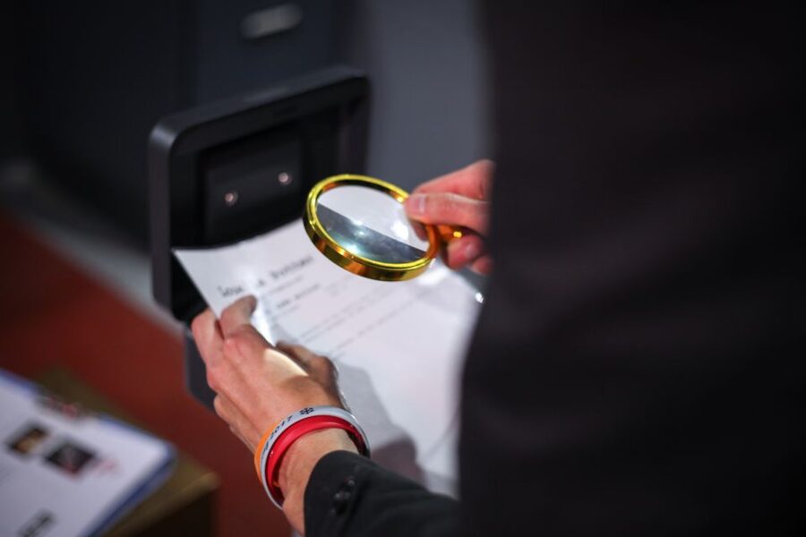 Brighton: Escape the Vault and Rob a Bank Escape Room - Meeting your host at Presuming Ed’s