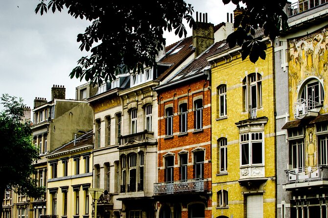 Brussels Highlights Self guided scavenger hunt and Walking Tour - Manneken Pis and the comic side of Brussels