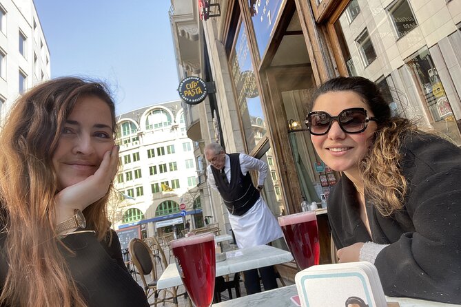 Brussels Old Town & Beer Secrets: Self-Guided Puzzle Walk - Mokafé Taverne offers a food break